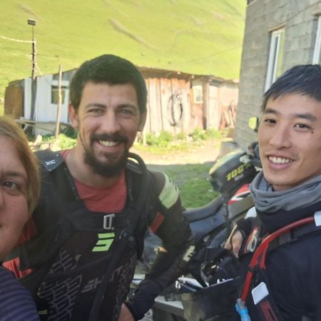 Bori'S Guesthouse Ushguli Luaran gambar