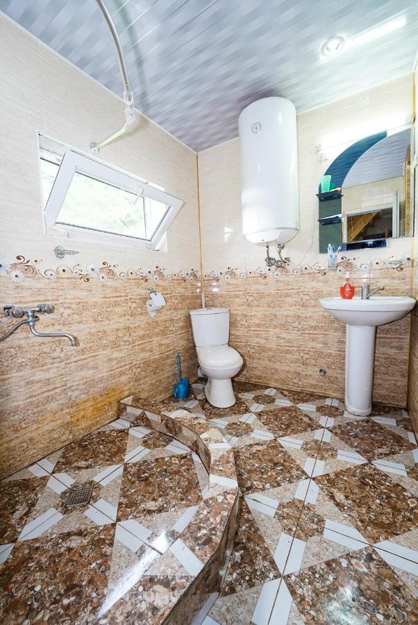 Bori'S Guesthouse Ushguli Luaran gambar